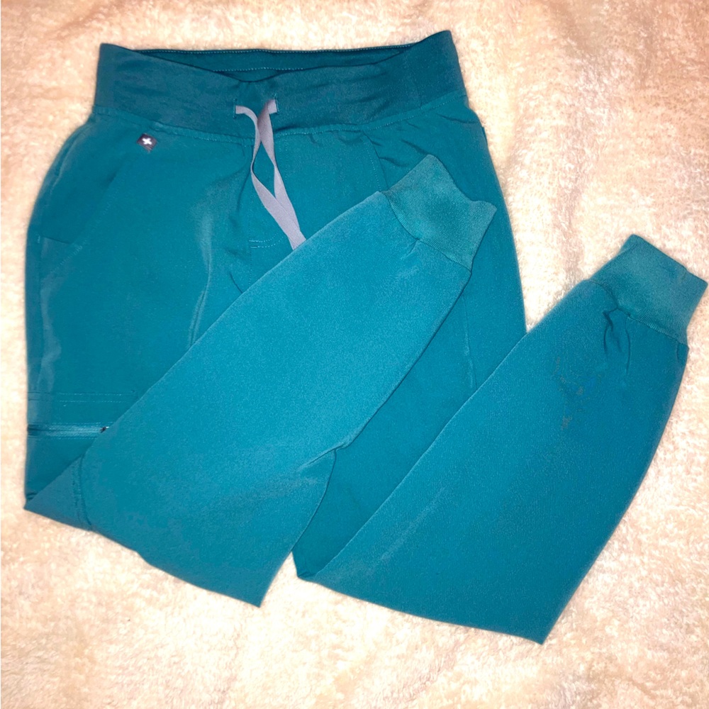 FIGS Zamora pants